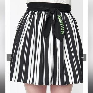 Unique vintage x Beetle Juice skirt size medium